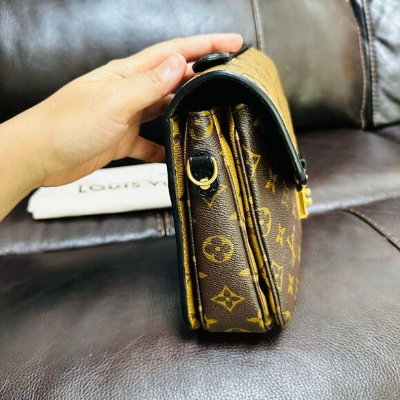 Louis Vuitton Pochette Metis Reverse Monogram - Picture 6 of 16